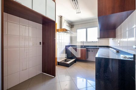 Apartamento para alugar com 130m², 3 quartos e 3 vagasCozinha