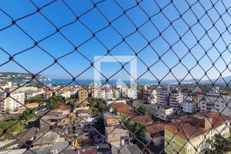 Sala - Vista de apartamento para alugar com 2 quartos, 67m² em Parque Enseada, Guarujá