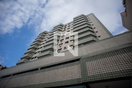 Apartamento para alugar com 86m², 2 quartos e 1 vagaFachada