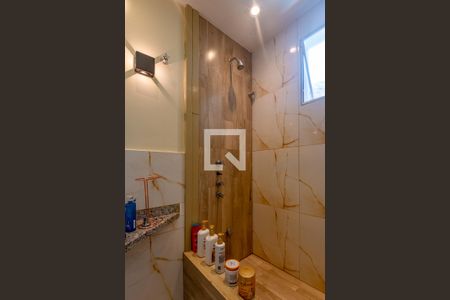 Casa à venda com 280m², 5 quartos e 4 vagasBanheiro da Suíte 3