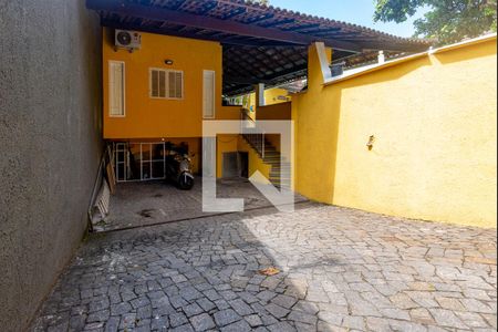 Casa à venda com 280m², 5 quartos e 4 vagasGaragem