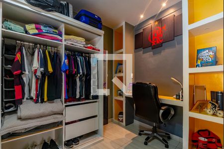 Casa à venda com 280m², 5 quartos e 4 vagasQuarto 1 - Suíte