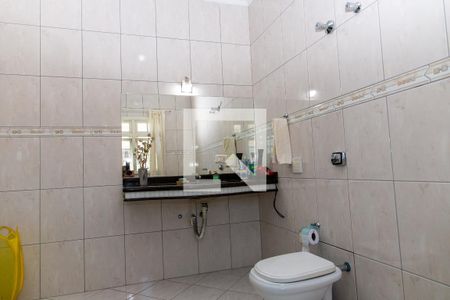 Casa à venda com 300m², 4 quartos e 2 vagasBanheiro da Suíte