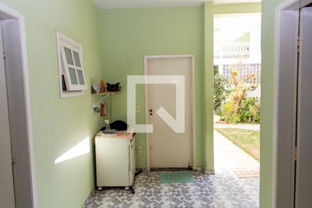 Casa à venda com 300m², 4 quartos e 2 vagasÁrea de Serviço