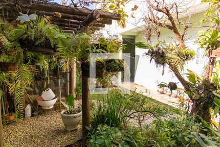 Casa à venda com 300m², 4 quartos e 2 vagasQuintal