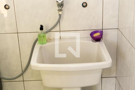 Casa à venda com 300m², 4 quartos e 2 vagasDetalhe da area de serviço