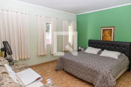 Casa à venda com 300m², 4 quartos e 2 vagasQuarto Suíte