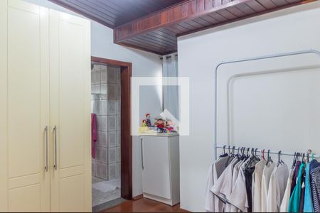Casa à venda com 269m², 3 quartos e 3 vagasCloset da suíte