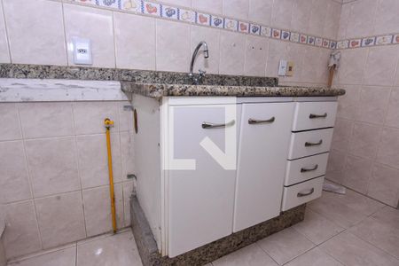 Apartamento para alugar com 45m², 2 quartos e 1 vaga Apartamento para alugar com 45m², 2 quartos e 1 vagaCozinha - Armários