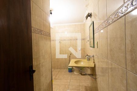 Casa à venda com 220m², 3 quartos e 2 vagas Casa à venda com 220m², 3 quartos e 2 vagasBanheiro 2