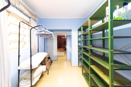 Casa à venda com 220m², 3 quartos e 2 vagas Casa à venda com 220m², 3 quartos e 2 vagasCloset Quarto 2