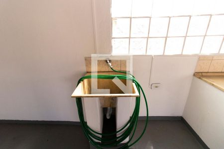 Casa à venda com 220m², 3 quartos e 2 vagas Casa à venda com 220m², 3 quartos e 2 vagasSalão Superior