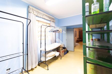 Casa à venda com 220m², 3 quartos e 2 vagas Casa à venda com 220m², 3 quartos e 2 vagasCloset Quarto 2