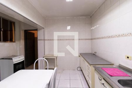 Casa à venda com 220m², 3 quartos e 2 vagas Casa à venda com 220m², 3 quartos e 2 vagasCozinha