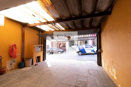 Casa à venda com 220m², 3 quartos e 2 vagas Casa à venda com 220m², 3 quartos e 2 vagasGaragem