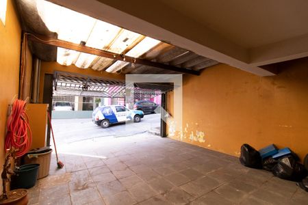 Casa à venda com 220m², 3 quartos e 2 vagas Casa à venda com 220m², 3 quartos e 2 vagasGaragem