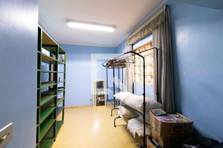 Casa à venda com 220m², 3 quartos e 2 vagas Casa à venda com 220m², 3 quartos e 2 vagasCloset Quarto 2