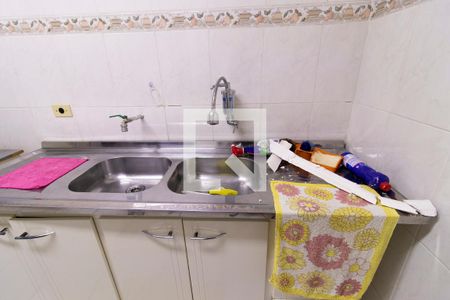 Casa à venda com 220m², 3 quartos e 2 vagas Casa à venda com 220m², 3 quartos e 2 vagasCozinha - Torneira