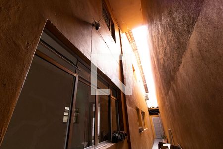 Casa à venda com 220m², 3 quartos e 2 vagas Casa à venda com 220m², 3 quartos e 2 vagasFachada Posterior