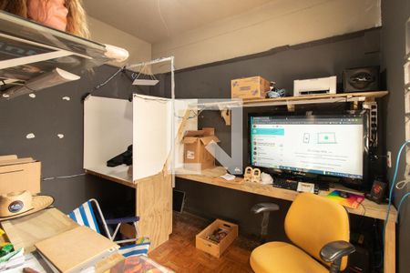 Casa à venda com 315m², 5 quartos e 3 vagasEscritório