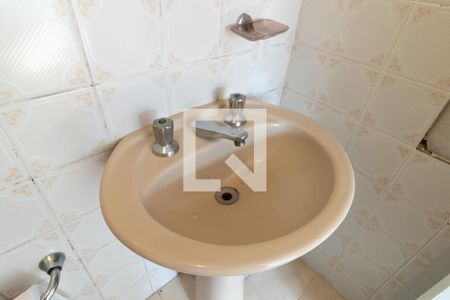 Casa à venda com 315m², 5 quartos e 3 vagasBanheiro Corredor