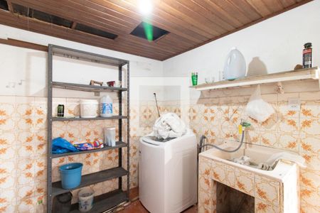 Casa à venda com 315m², 5 quartos e 3 vagasLavanderia