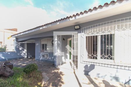 Casa à venda com 315m², 5 quartos e 3 vagasFachada