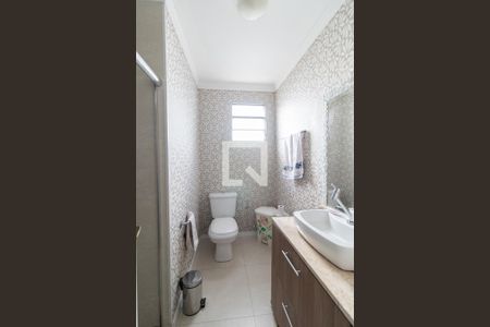 Casa à venda com 315m², 5 quartos e 3 vagasBanheiro Corredor