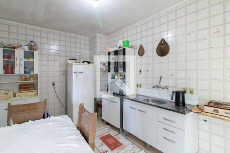 Casa à venda com 315m², 5 quartos e 3 vagasCozinha e Área de Serviço 2