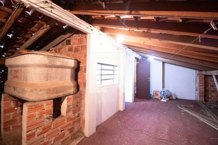 Casa à venda com 315m², 5 quartos e 3 vagasSótão