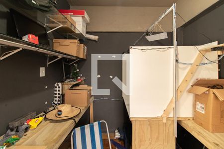 Casa à venda com 315m², 5 quartos e 3 vagasEscritório