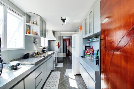 Apartamento à venda com 198m², 4 quartos e 4 vagasCozinha