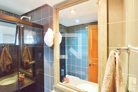 Apartamento à venda com 198m², 4 quartos e 4 vagasBanheiro 2