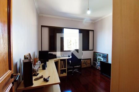 Apartamento à venda com 198m², 4 quartos e 4 vagasQuarto 4