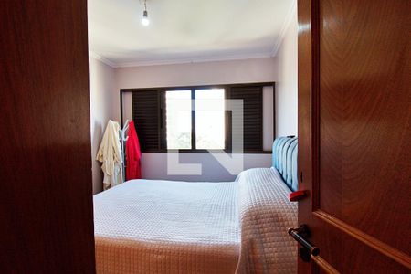 Apartamento à venda com 198m², 4 quartos e 4 vagasQuarto 2