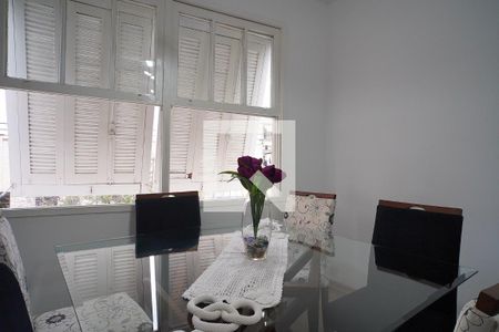 Sala de apartamento à venda com 3 quartos, 79m² em São João, Porto Alegre
