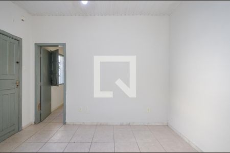 Sala de casa para alugar com 1 quarto, 60m² em Carlos Prates, Belo Horizonte