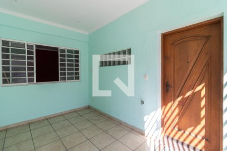 Casa à venda com 100m², 4 quartos e 1 vagaGaragem