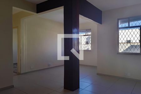 Sala de apartamento à venda com 2 quartos, 66m² em Tauá, Rio de Janeiro