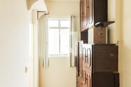 Apartamento à venda com 220m², 3 quartos e 1 vaga Apartamento à venda com 220m², 3 quartos e 1 vagaQuarto de Serviço