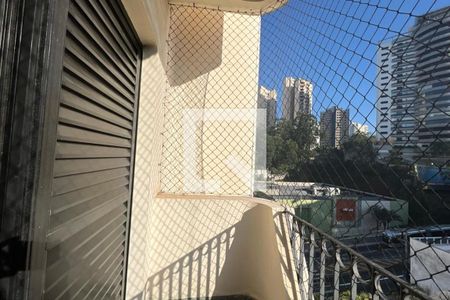 Apartamento para alugar com 240m², 4 quartos e 4 vagas Apartamento para alugar com 240m², 4 quartos e 4 vagasSuíte 3 - Sacada