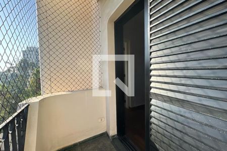 Apartamento para alugar com 240m², 4 quartos e 4 vagas Apartamento para alugar com 240m², 4 quartos e 4 vagasSuíte 2 - Sacada