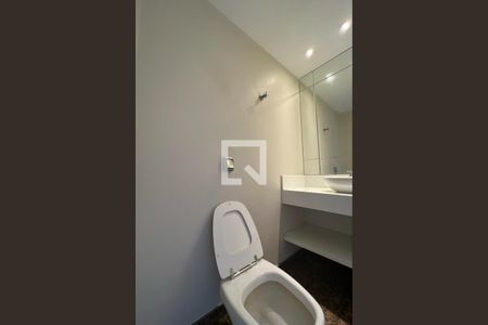 Apartamento para alugar com 240m², 4 quartos e 4 vagas Apartamento para alugar com 240m², 4 quartos e 4 vagasLavabo