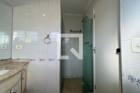 Apartamento para alugar com 240m², 4 quartos e 4 vagas Apartamento para alugar com 240m², 4 quartos e 4 vagasBanheiro da Suíte 2