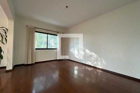 Apartamento para alugar com 240m², 4 quartos e 4 vagas Apartamento para alugar com 240m², 4 quartos e 4 vagasSala de Jantar
