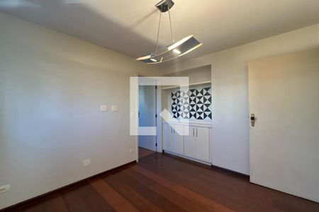 Apartamento para alugar com 240m², 4 quartos e 4 vagas Apartamento para alugar com 240m², 4 quartos e 4 vagasCopa