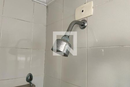 Apartamento para alugar com 240m², 4 quartos e 4 vagas Apartamento para alugar com 240m², 4 quartos e 4 vagasChuveiro