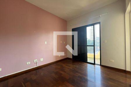 Apartamento para alugar com 240m², 4 quartos e 4 vagas Apartamento para alugar com 240m², 4 quartos e 4 vagasSuíte 2