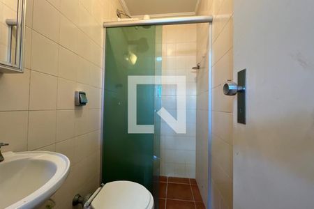 Apartamento para alugar com 240m², 4 quartos e 4 vagas Apartamento para alugar com 240m², 4 quartos e 4 vagasBanheiro de Serviço