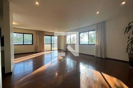 Apartamento para alugar com 240m², 4 quartos e 4 vagas Apartamento para alugar com 240m², 4 quartos e 4 vagasSala
